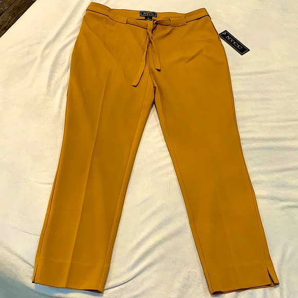 New - Picture 1 of 6